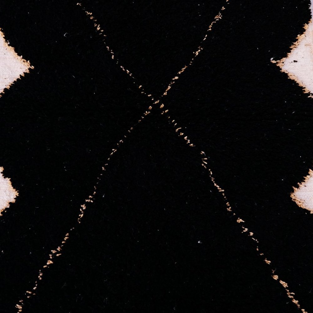 Costum rug - Authentic Moroccan Rug - Picture 3 of 7